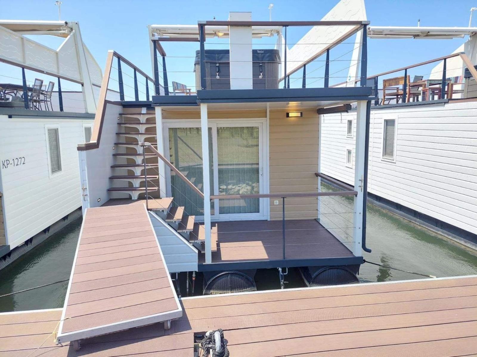 PUY House Boat Oliva - Floating House 빌라 외부 사진